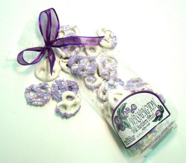 Washington Wild Huckleberry Pretzels - 6.2 oz